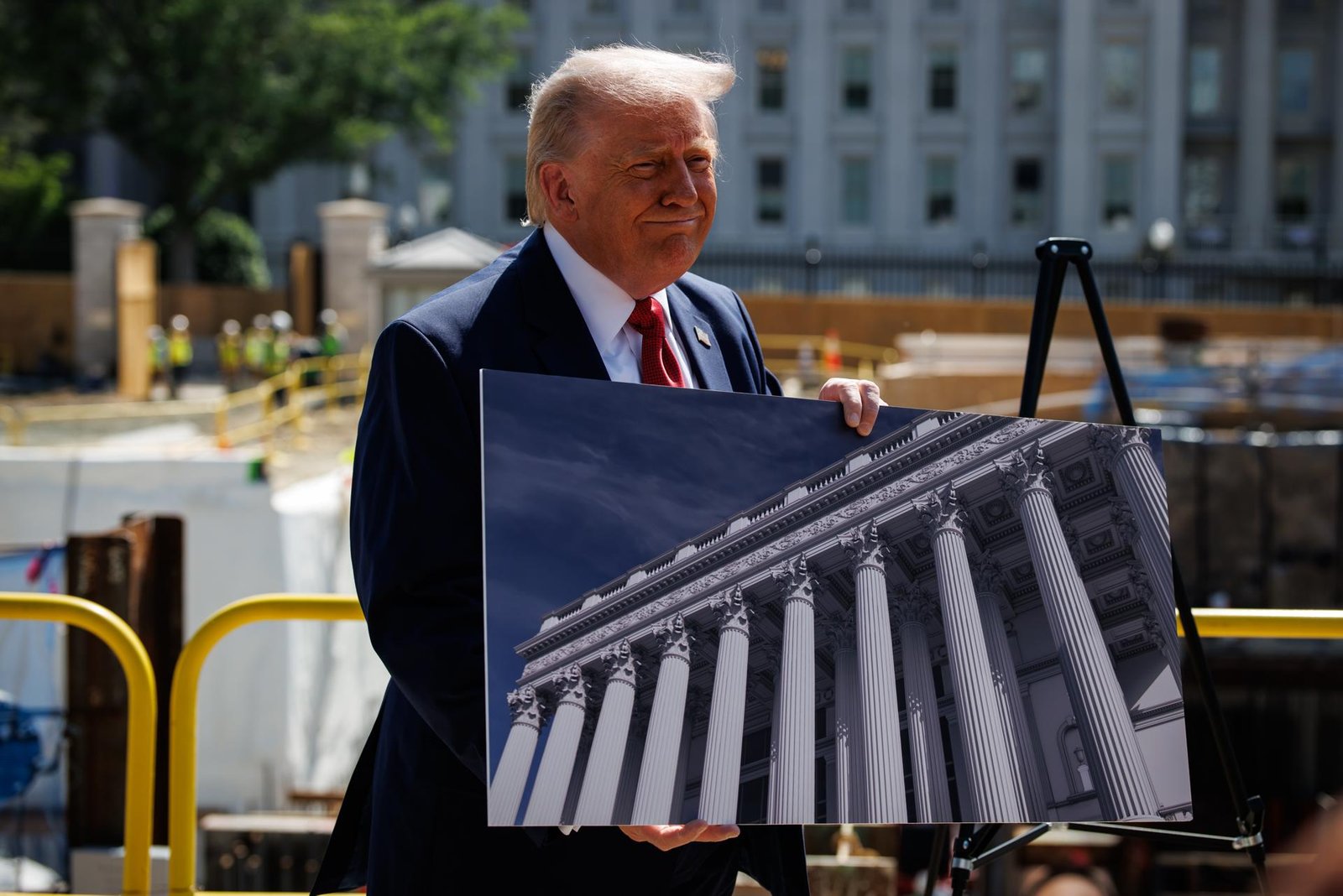 Trump asegura que a EE.UU. no le será “difícil” resolver la situación en la “fallida” Cuba